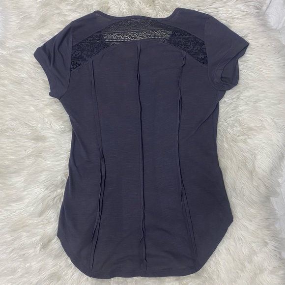 Marika | Lace Ruffle Detail Short Sleeve Activewear Tee Purple Gray Heather - Picture 5 of 14